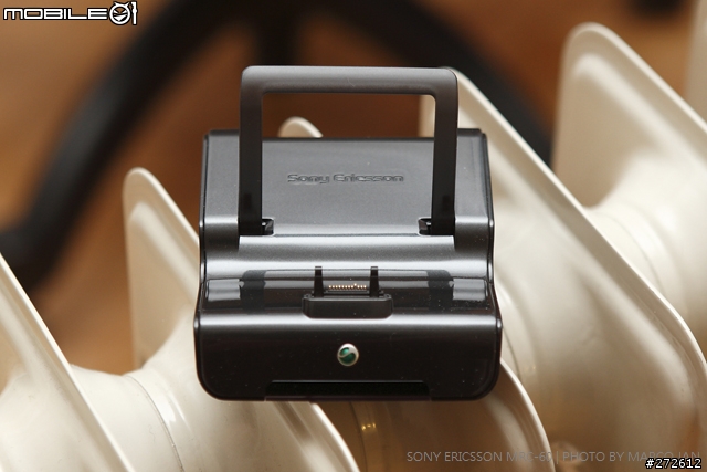 [分享] Sony Ericsson MRC-60 時尚音樂底座