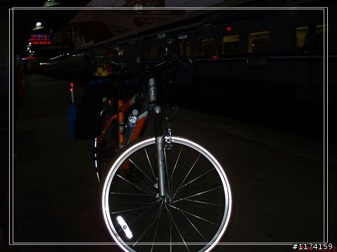 我老爸60歲..單車環島去