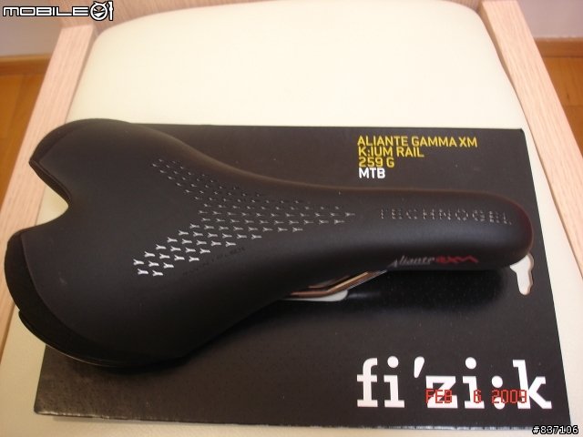 [分享] Fi'zi:k(Fizik) Aliante Gamma XM坐墊