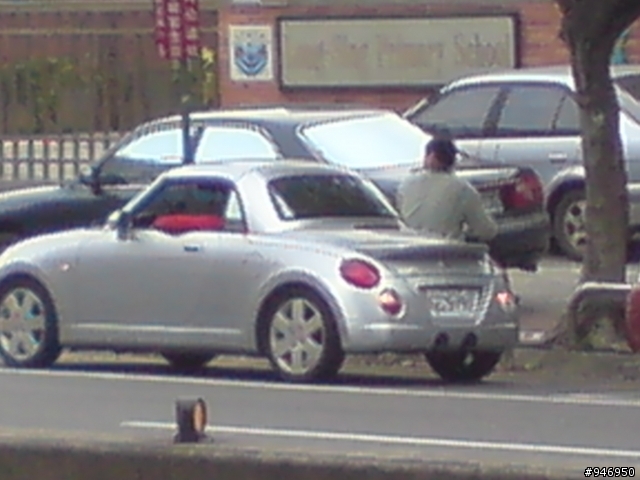 [貼圖] 這是什麼怪車?