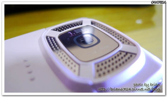 [不專業開箱] G-Plus GP700 雙膜雙卡雙待機 (CDMA+GSM)