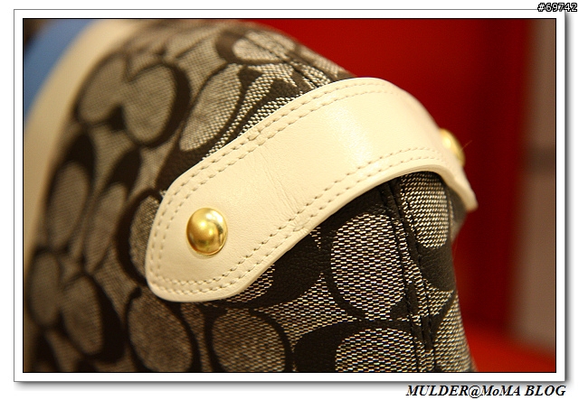 [MoMo桑分享] COACH HERITAGE STRIPE 女性兩用側肩包