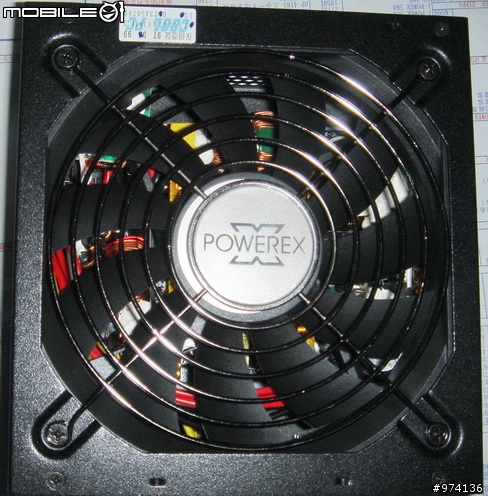 簡易開箱：便宜的模組化POWER-鑫鴻520W