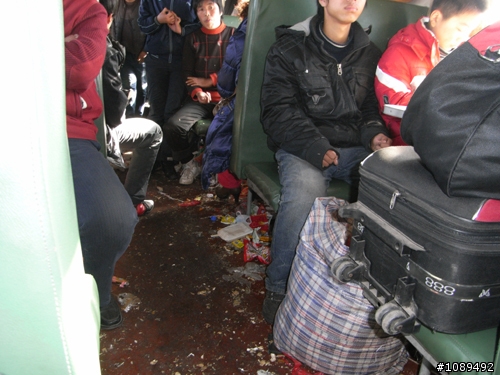 中國火車真是令人大開眼界=.=!!