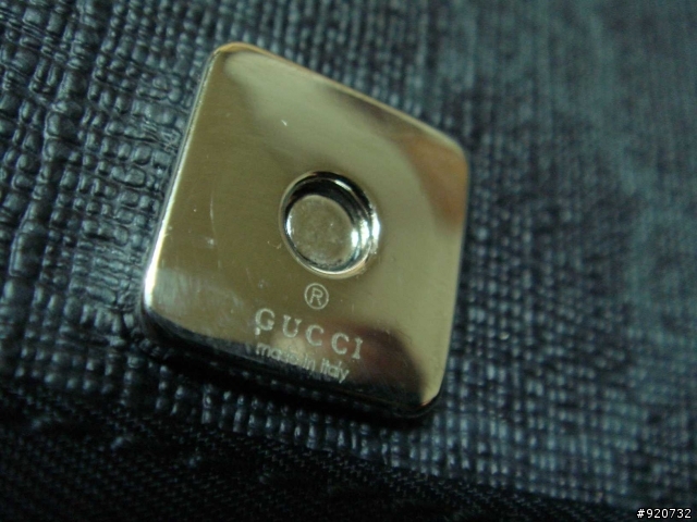 【分享】新買了一個GUCCI包來陪我短夾