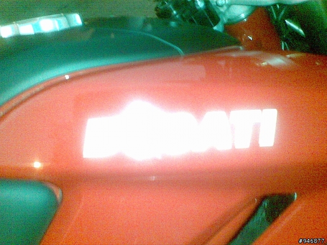 巧遇杜卡迪HYPERMOTARD
