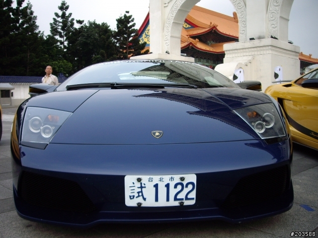 Lamborghini在中正紀念堂的發表會