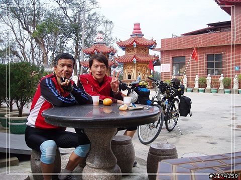 我老爸60歲..單車環島去