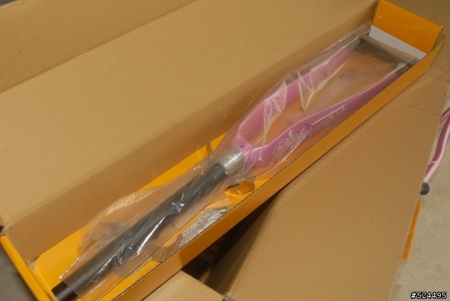謹獻給辛苦的、親愛的女王~KINESIS KR-210L~20090224 PINK LADY開箱囉~