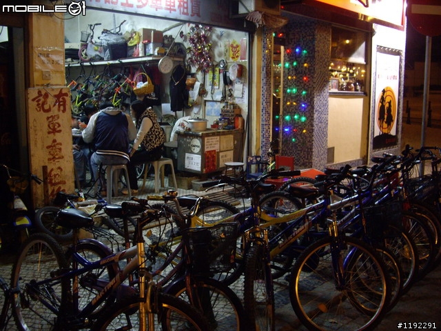 到澳門自由行看到的自行車店