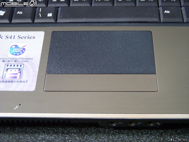 [開箱文]BENQ S41-HT76簡易開箱分享