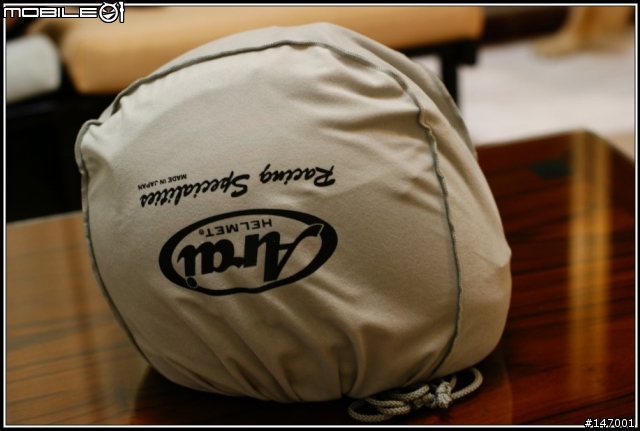 【開箱】ARAI RX-7 RR5
