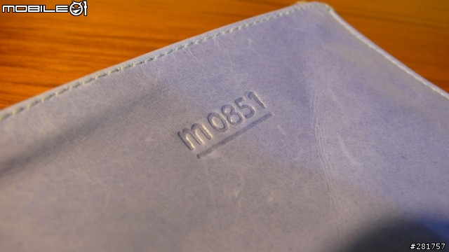 [開箱文]花小錢也能享受的質感，M0851限定色零錢包