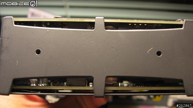 相隔三代的卡王，技嘉 NVIDIA GeForce GTX295 公板顯示卡