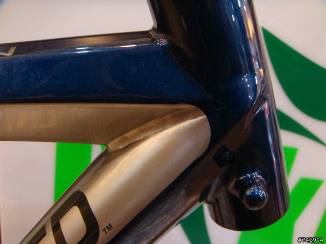 2009  LITESPEED  ARCHON  藍白雙煞