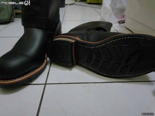[分享]  RedWing 產品又來了~~ RW 2268  重機靴 開箱發表