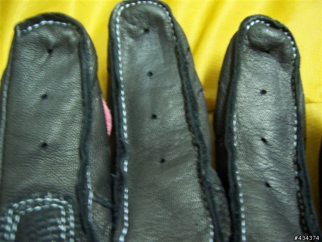 【開箱】KOMINE 競技手套 - GK-707 - EO SHORT CARBON GLOVES