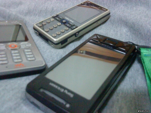 遲來的開箱-SonyEricsson X1 x HeaDPORter白蛇包