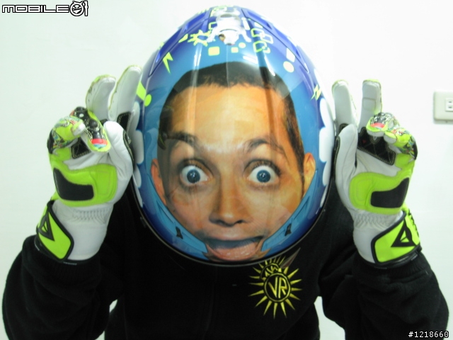 [開箱文] dainese replica valentino rossi  gloves