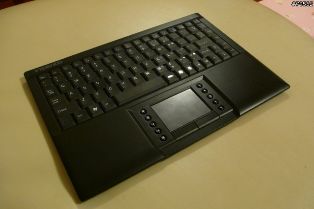 適合HTPC的無線 keyboard with touchpad (Multi Touch)