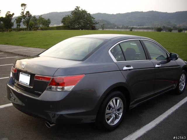 [3/25更新] 大花出場 - Honda Accord 2.0 買車過程與心得