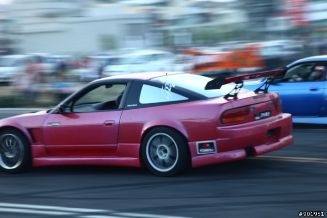 新加入影片，5DII用連拍追焦 2009鳳山市慶祝青年節城市漂移賽車