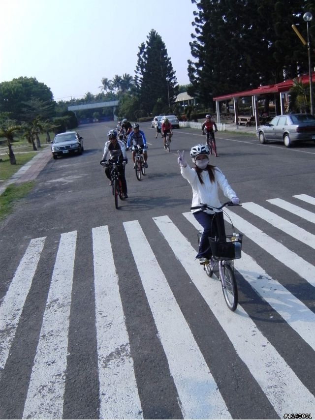 [遊記]3/28(六)鳳山→屏東內埔老街雙酒廠..郊遊行