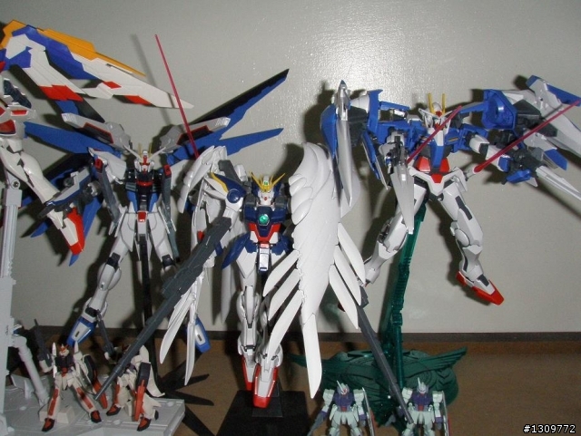 分享我的玩具櫃，大多是BB戰士、Gundam