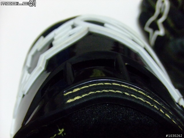 [開箱](3/16更新GP-TECH使用心得)萬惡A星星 讓我又愛又恨之ALPINESTARS GP-TECH GLOVE BLACK入手