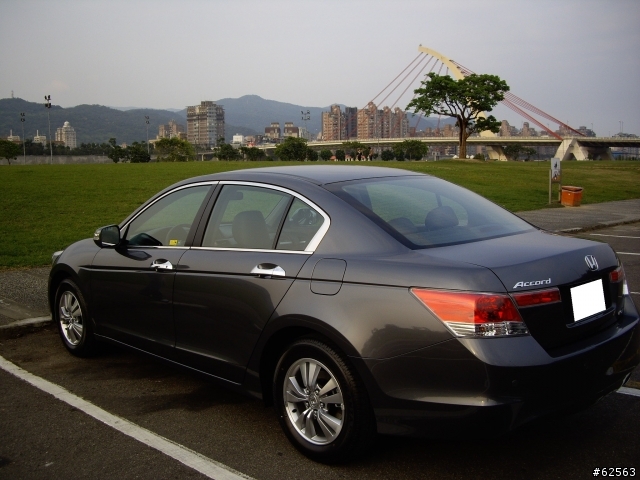 [3/25更新] 大花出場 - Honda Accord 2.0 買車過程與心得