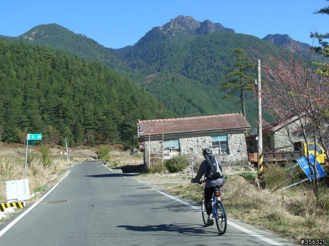 [遊記] 海拔1800M自行車道超感動誌 中橫宜蘭支線~武陵農場單車2日遊(2011.02.21 update)