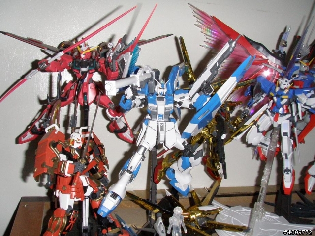 分享我的玩具櫃，大多是BB戰士、Gundam