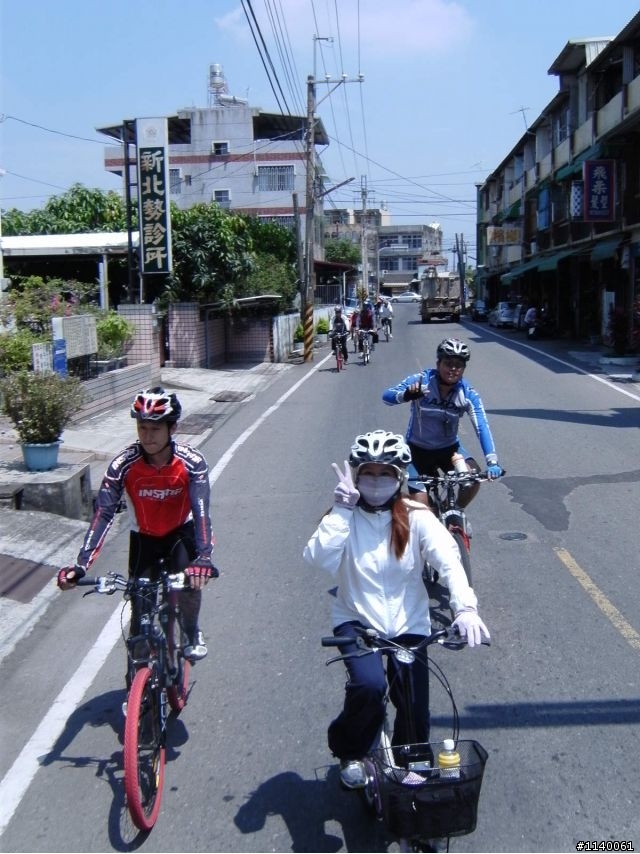 [遊記]3/28(六)鳳山→屏東內埔老街雙酒廠..郊遊行
