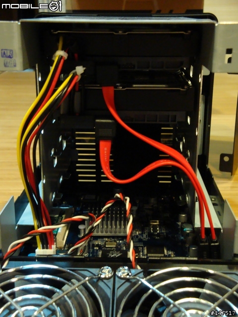 [開箱文] 首發Synology 2009新款NAS DS409+ (3/20更新)