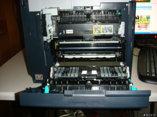 HP Color LaserJet CM2320 fxi MFP之不專業開箱照