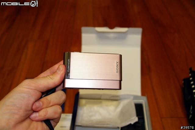 (T90 K百D人像大亂鬥)開個箱吧Sony T90 更新風景人像試拍照,變焦錄影檔