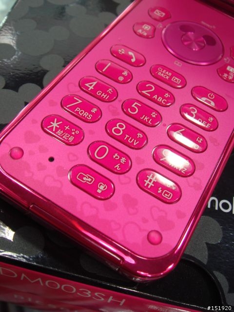 大小姐Hot Pink第2彈~Disney Mobile DM003SH by SHARP 開箱嚕!!!