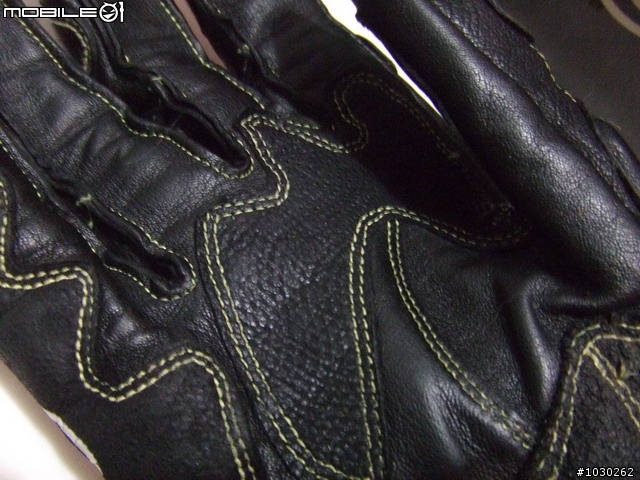 [開箱](3/16更新GP-TECH使用心得)萬惡A星星 讓我又愛又恨之ALPINESTARS GP-TECH GLOVE BLACK入手