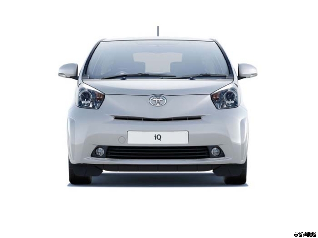 TOYOTA iQ