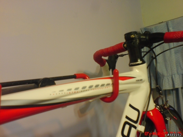 小弟的第一台自組紅白公路車(自組)louis garneau AXIS 4.0 圖多(姿勢調整)