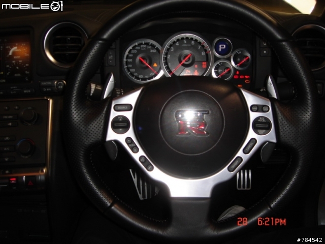 北海道...逛街巧遇GTR