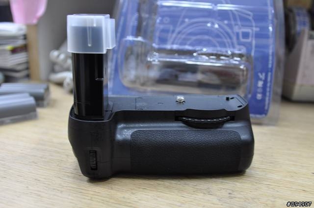 D90副廠手把簡易開箱!!