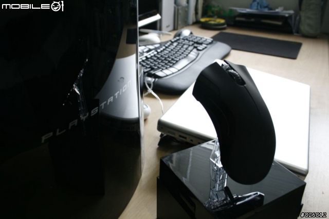 旗艦級兩棲電競滑鼠 - Razer Mamba (新增圖)