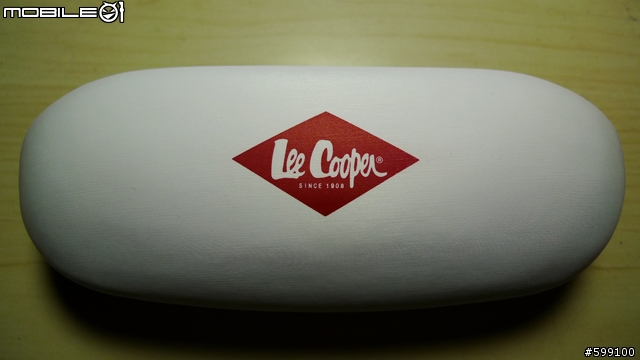 開箱文: Lee Cooper 2009 最新型眼鏡(鏡架)+全視線鏡片開箱文~ 新～新～