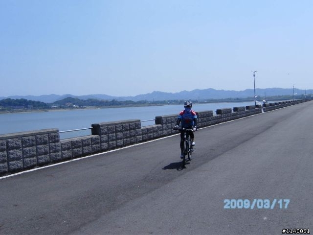 [遊記]3/17(二)高雄→橋頭糖廠→小岡山→阿公店水庫...涼麵填肚騎