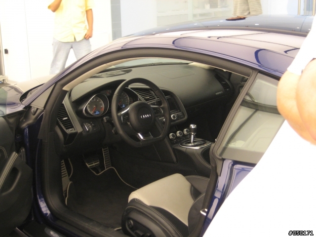 audi R8兩台車的第一次視覺接觸(圖多)
