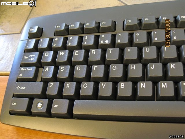 [開箱] Cherry J82-16001 Business K-1 "薄膜"鍵盤