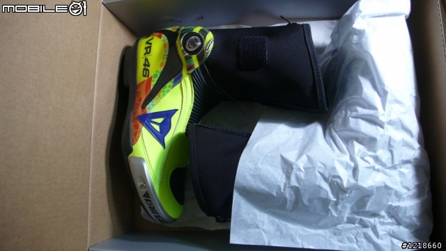 [開箱文] replica valentino rossi dainese boots 08