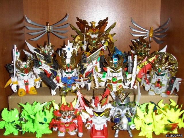 分享我的玩具櫃，大多是BB戰士、Gundam