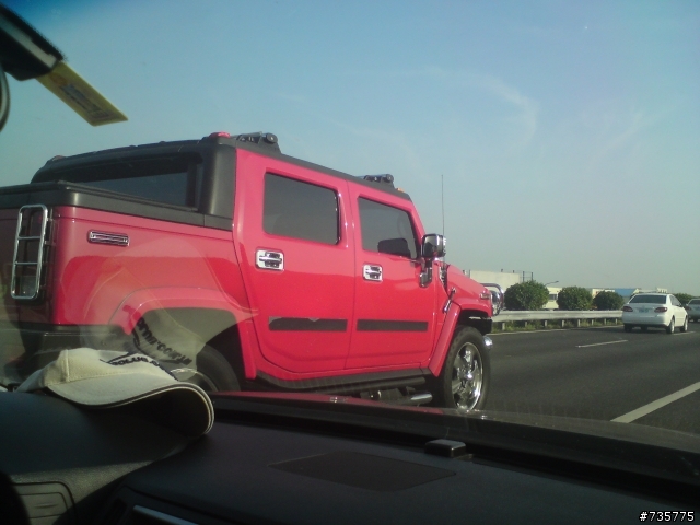 紅色巨獸..Hummer H2